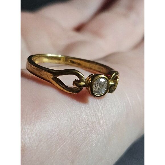 *Sale* Gold tone rhinestone ring - Picture 5 of 10